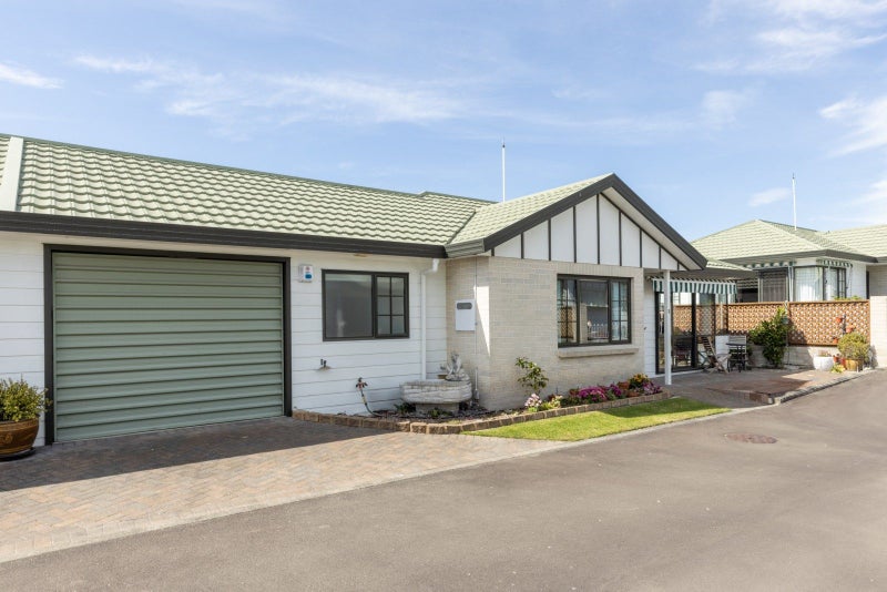 6/2A SPRIGGS CRES, GREENMEADOWS, NAPIER - Carousel 1