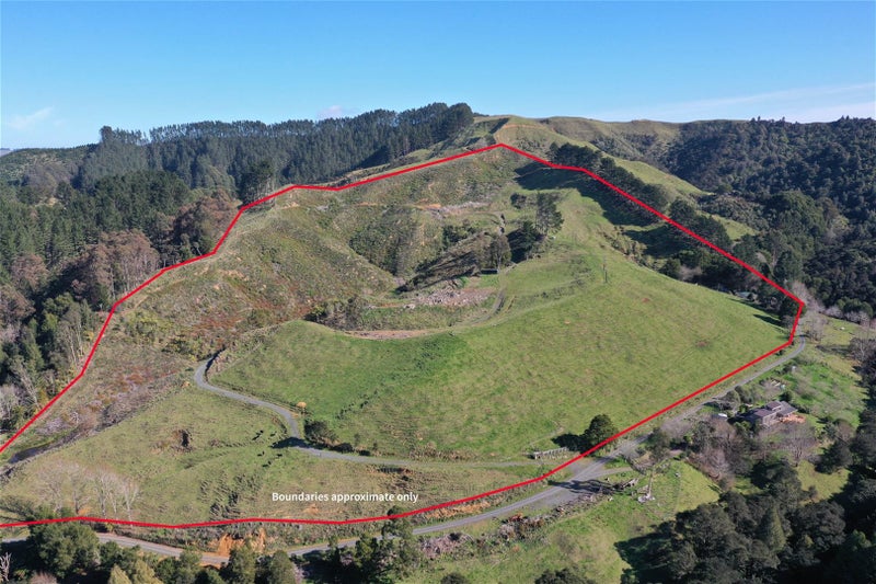 128C Otonga Valley Road, Raglan - Carousel 1