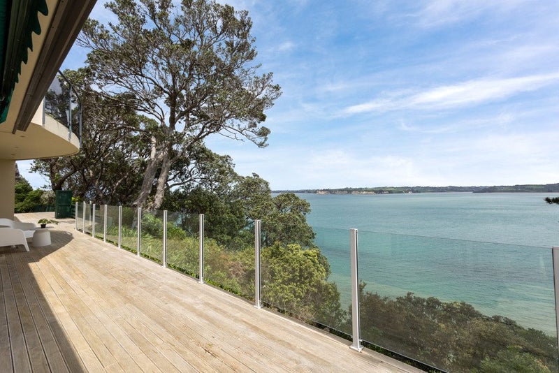 787 Whangaparaoa Road, Manly, Whangaparaoa - Carousel 1