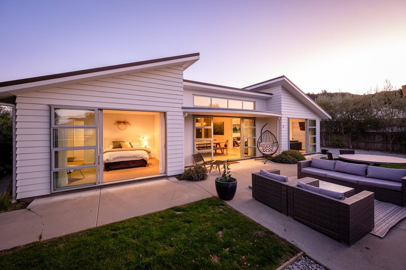 15 Hunt Place, Albert Town, Wanaka - Carousel 1