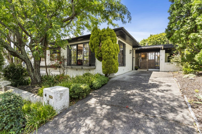 8 Stoneyroyd Gardens, Remuera, Auckland - Carousel 1
