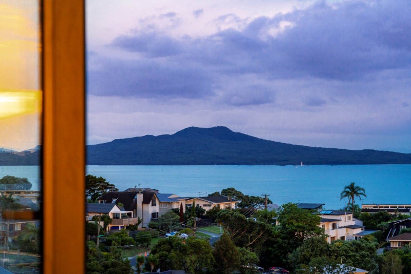 9C Parr Terrace, Castor Bay, Auckland - Carousel 21