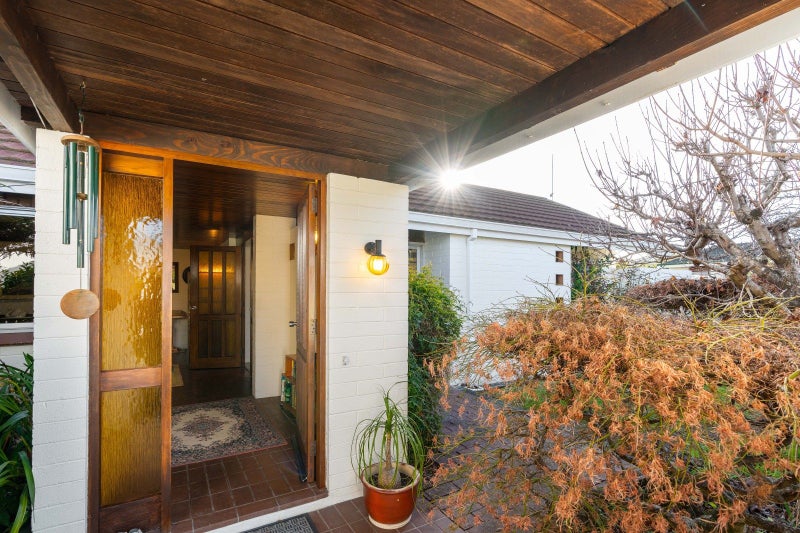 8 Miller Place, Masterton, Masterton - Carousel 2