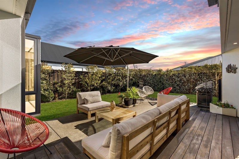 27 Holiday Drive, Mairehau, Christchurch - Carousel 1