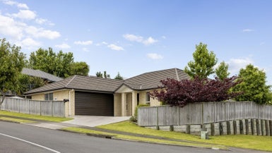 66 Rosella Drive, Welcome Bay, Tauranga - Carousel 1