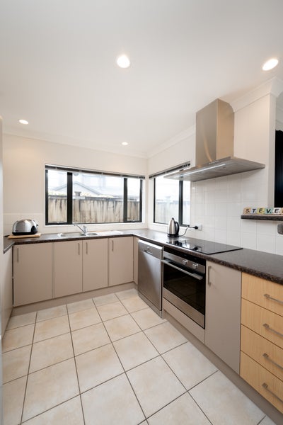 36A Nelson Street, Howick, Auckland - Carousel 24