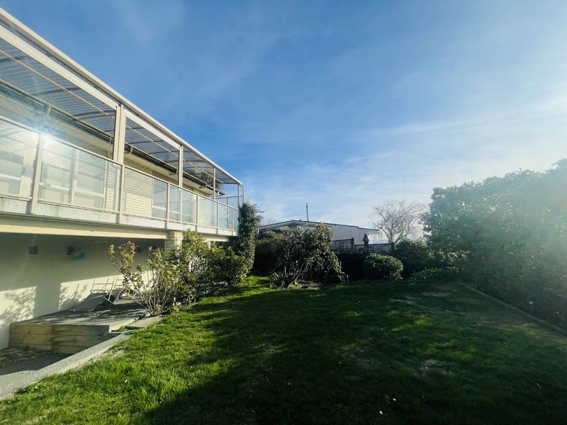 46 Cannon Hill Crescent, Mount Pleasant, Christchurch - Carousel 2