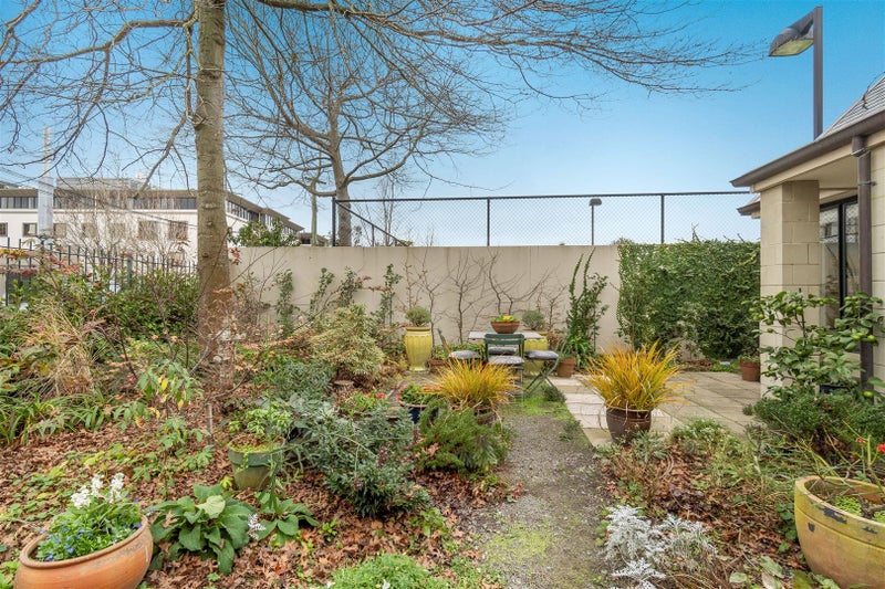 1/124 Leinster Road, Merivale, Christchurch - Carousel 23