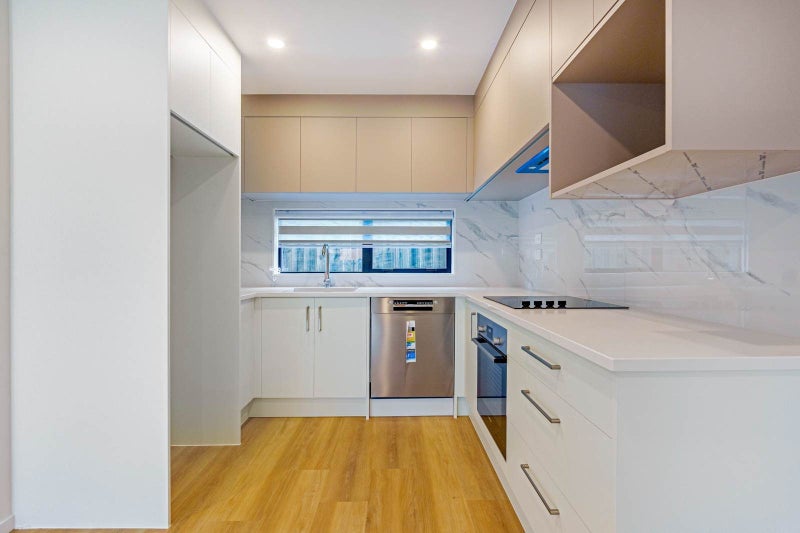 8/3 Pinefield Road, Whenuapai, Auckland - Carousel 2