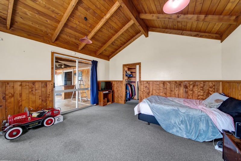 77 Hume Street, Waitara, Waitara - Carousel 18