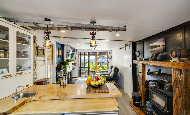 2/221 TARADALE RD, Pirimai, Napier - Carousel 1