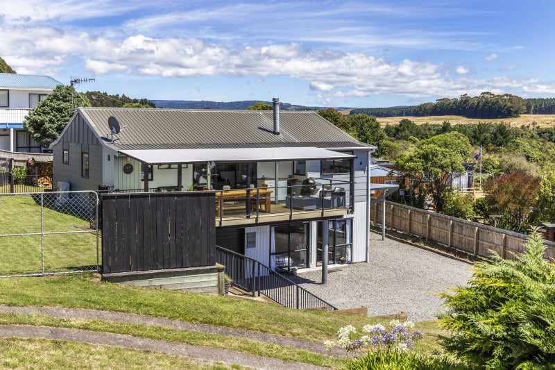 6 Turangitukua Terrace, Turangi - Carousel 40