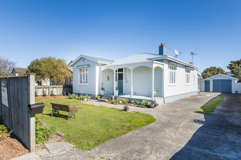 18 Bryant Street, Takaro, Palmerston North - Carousel 1