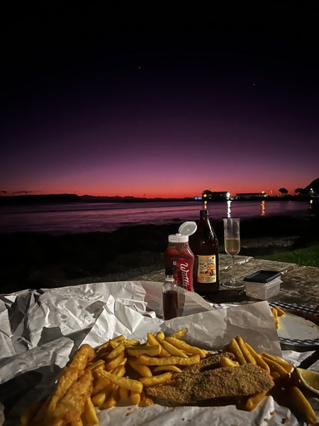 8 The Track, Plimmerton, Porirua - Carousel 34