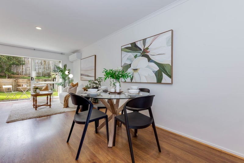 20 Brashier Circle, Sunnyvale, Auckland - Carousel 2