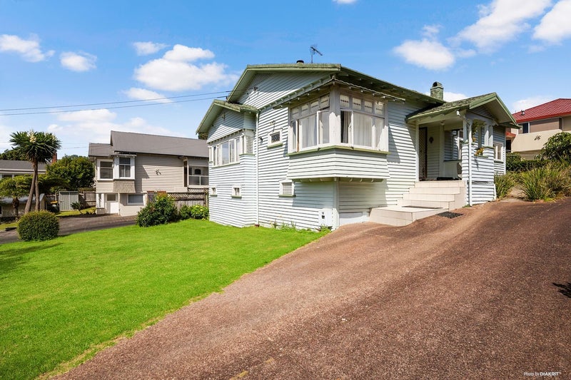 5 Rostrevor Avenue, Epsom, Auckland - Carousel 1