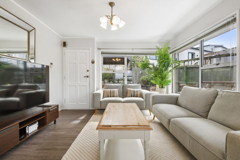 5/9 Manuka Road, Bayview, Auckland - Carousel 2