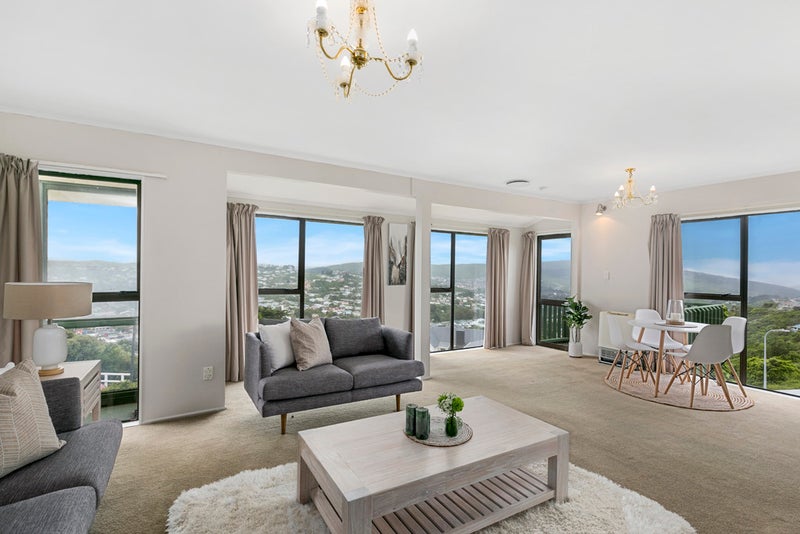 44 Chapman Street, Newlands, Wellington - Carousel 1