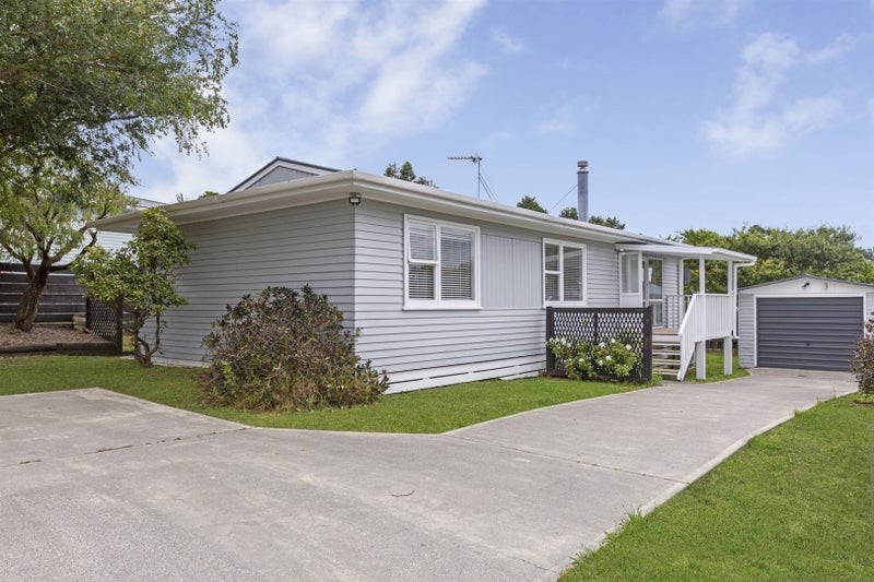 406 Warspite Avenue, Ascot Park, Porirua - Carousel 1