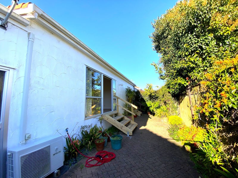 2/77 Nile Road, Milford, Auckland - Carousel 15