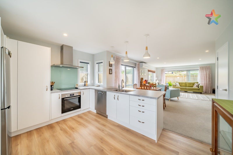 65 Grovedale Square, Wainuiomata, Lower Hutt - Carousel 2