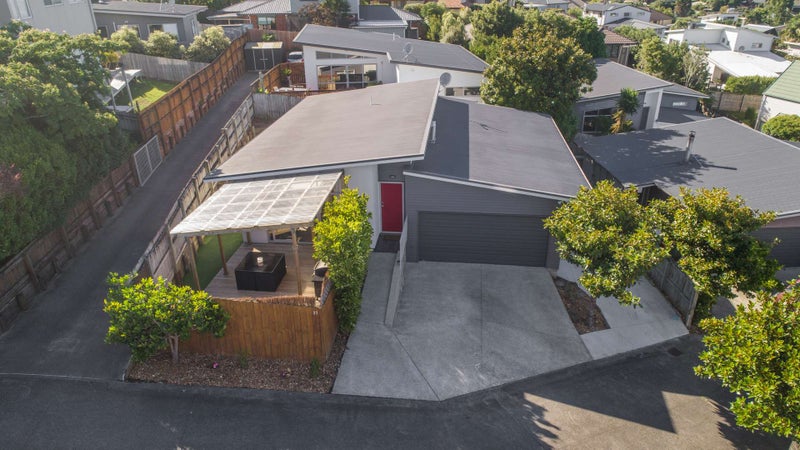 11 Carento Way, Stanmore Bay, Whangaparaoa - Carousel 1