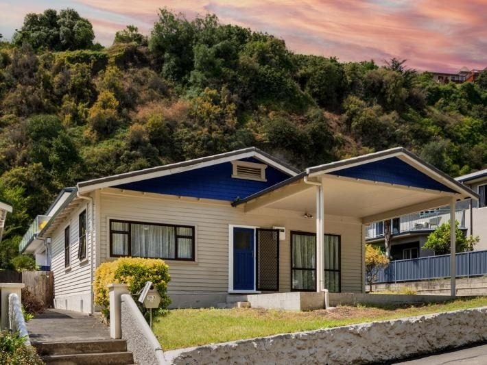 153 Milton Road, Bluff Hill, Napier - Carousel 1