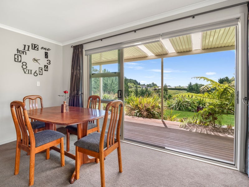 46 Oakland Lane, Shannon, Palmerston North - Carousel 2