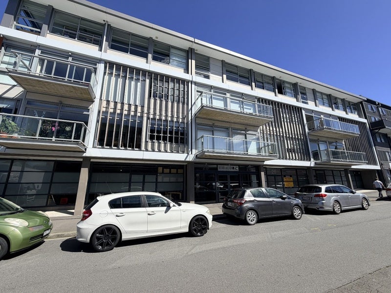 N404/28 Torrens Terrace, Mount Cook, Wellington - Carousel 1