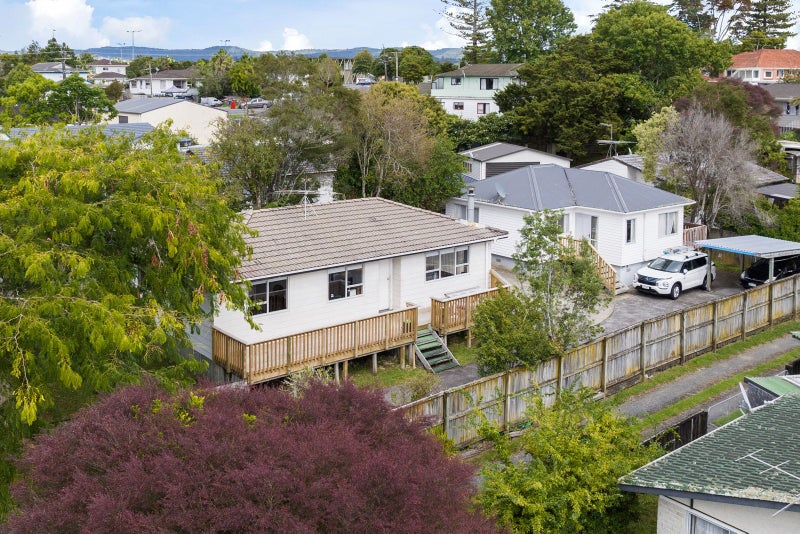 7 Scarlet Drive, Ranui, Auckland - Carousel 2