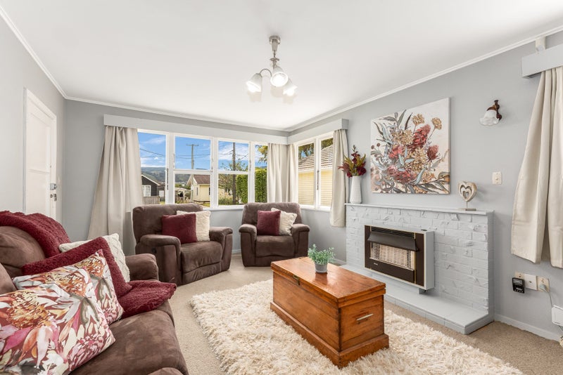 13 Mccurdy Street, Elderslea, Upper Hutt - Carousel 2