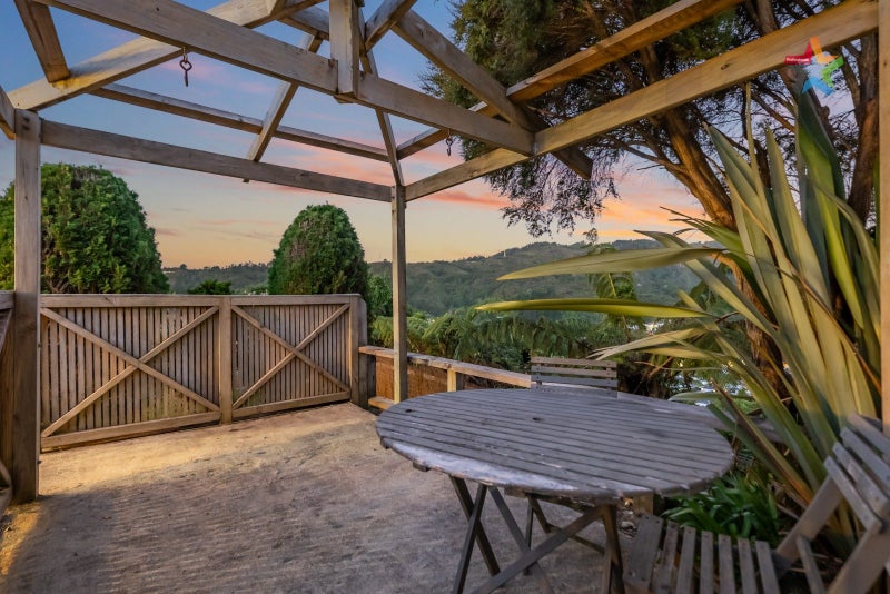 127 Holborn Drive, Stokes Valley, Lower Hutt - Carousel 2