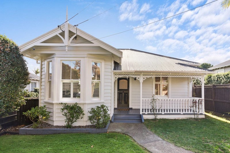 34 Amaru Road, One Tree Hill, Auckland - Carousel 1