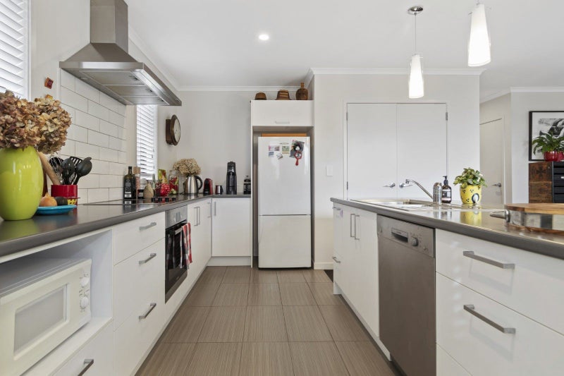 120 Kennedy Road, Pyes Pa, Tauranga - Carousel 2