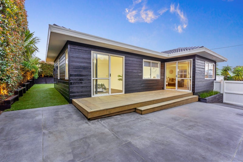1/67 COLLEGE RD, Northcote, Auckland - Carousel 1