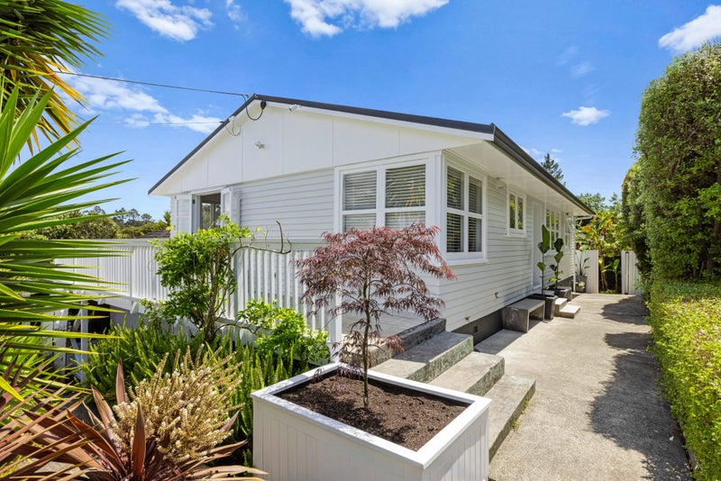 121 Taikata Road, Te Atatu Peninsula, Auckland - Carousel 2