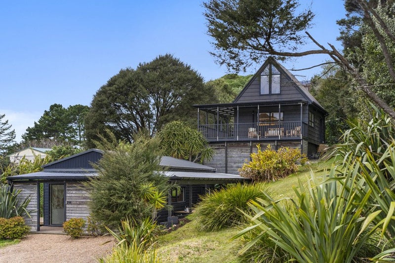 29 Calais Terrace, Ostend, Waiheke Island - Carousel 1