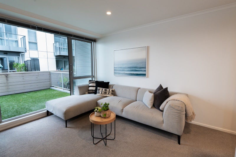 2N/21 Virginia Avenue East, Eden Terrace, Auckland - Carousel 1