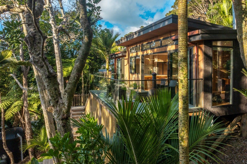 23 Wilma Road, Ostend, Waiheke Island - Carousel 2