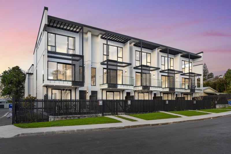 5E Agincourt Street, Glenfield, Auckland - Carousel 2