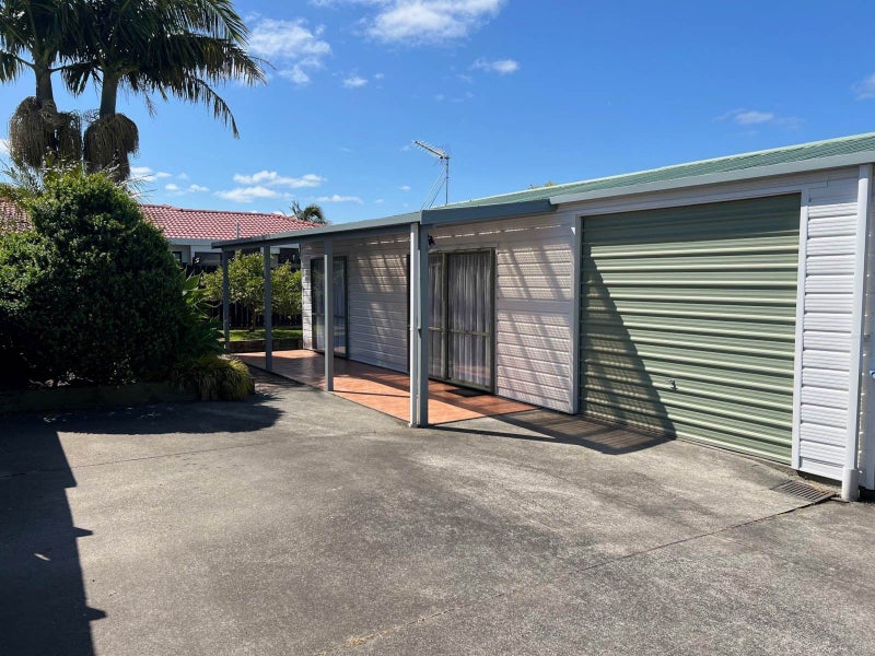 92A Roberts Road, Te Atatu South, Auckland - Carousel 11