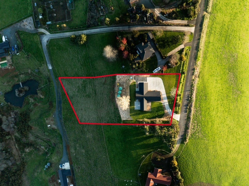 60 Lockerbie Lane, Whatawhata, Hamilton - Carousel 26