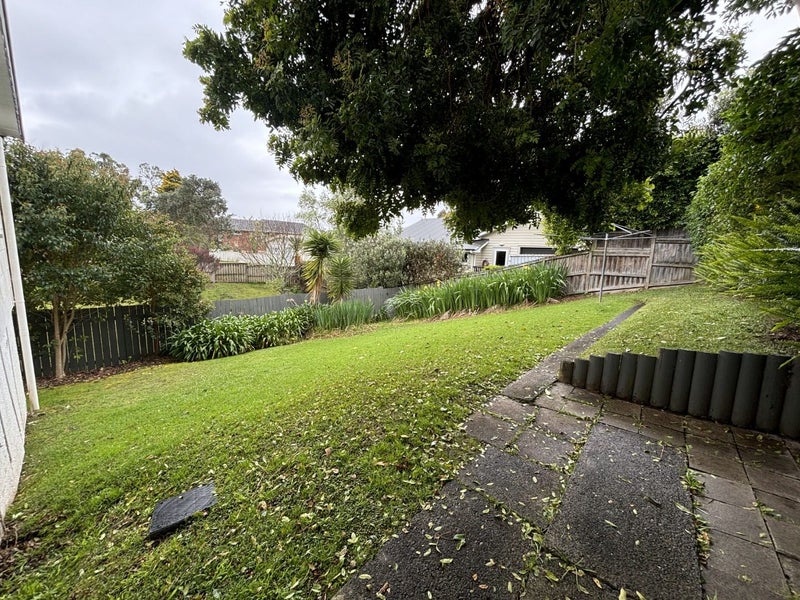 2/10 William Bond Street, Stanley Point, Auckland - Carousel 13