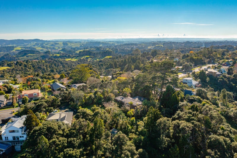 1090 Scenic Drive North, Swanson, Auckland - Carousel 35