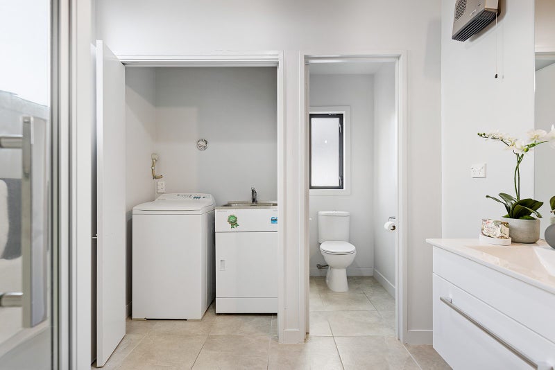 7/140 Office Road, Merivale, Christchurch - Carousel 11