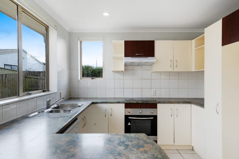 10 Anton Place, Takanini, Auckland - Carousel 2