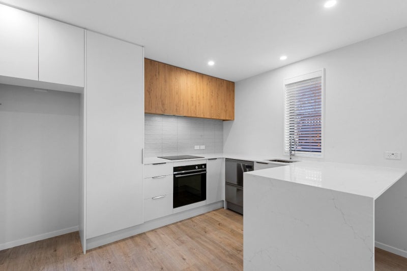 73D Cornwall Street, St Albans, Christchurch - Carousel 1