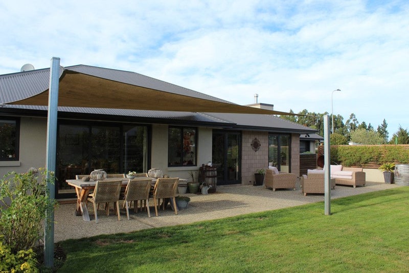 41 Severn Street, Green Island, Dunedin - Carousel 1