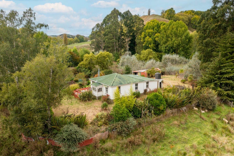 108 Mangapapa Road, Ohingaiti, Hunterville - Carousel 1
