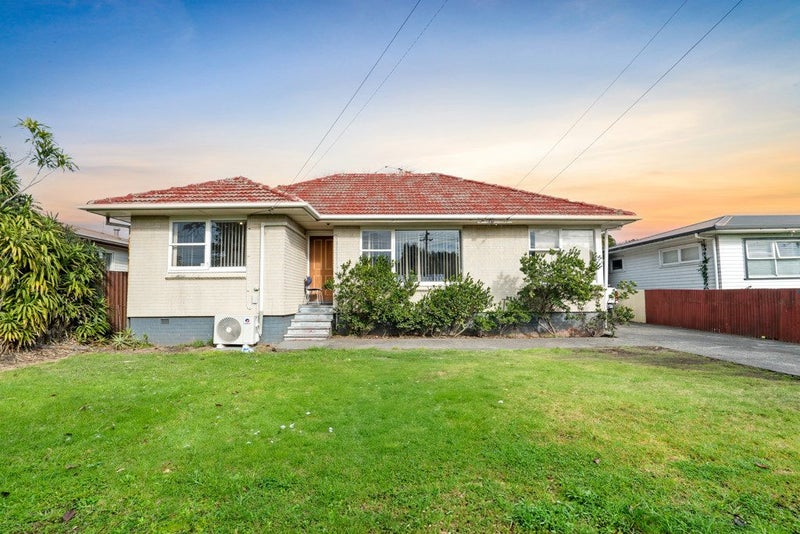 5 Skipton Street, Mangere East, Auckland - Carousel 1